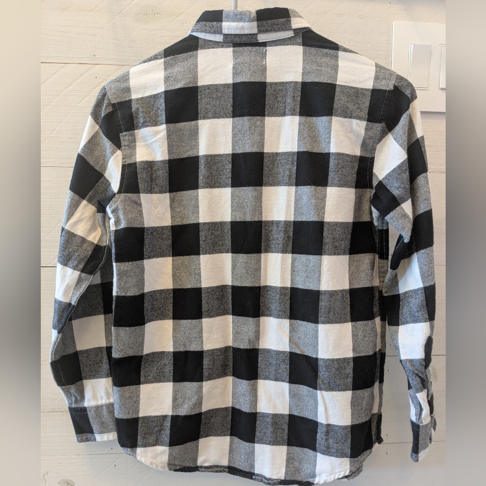 🏁 Old Navy Boy's Black & White Check Button Down Shirt; Size: 8 - Picture 2 of 4